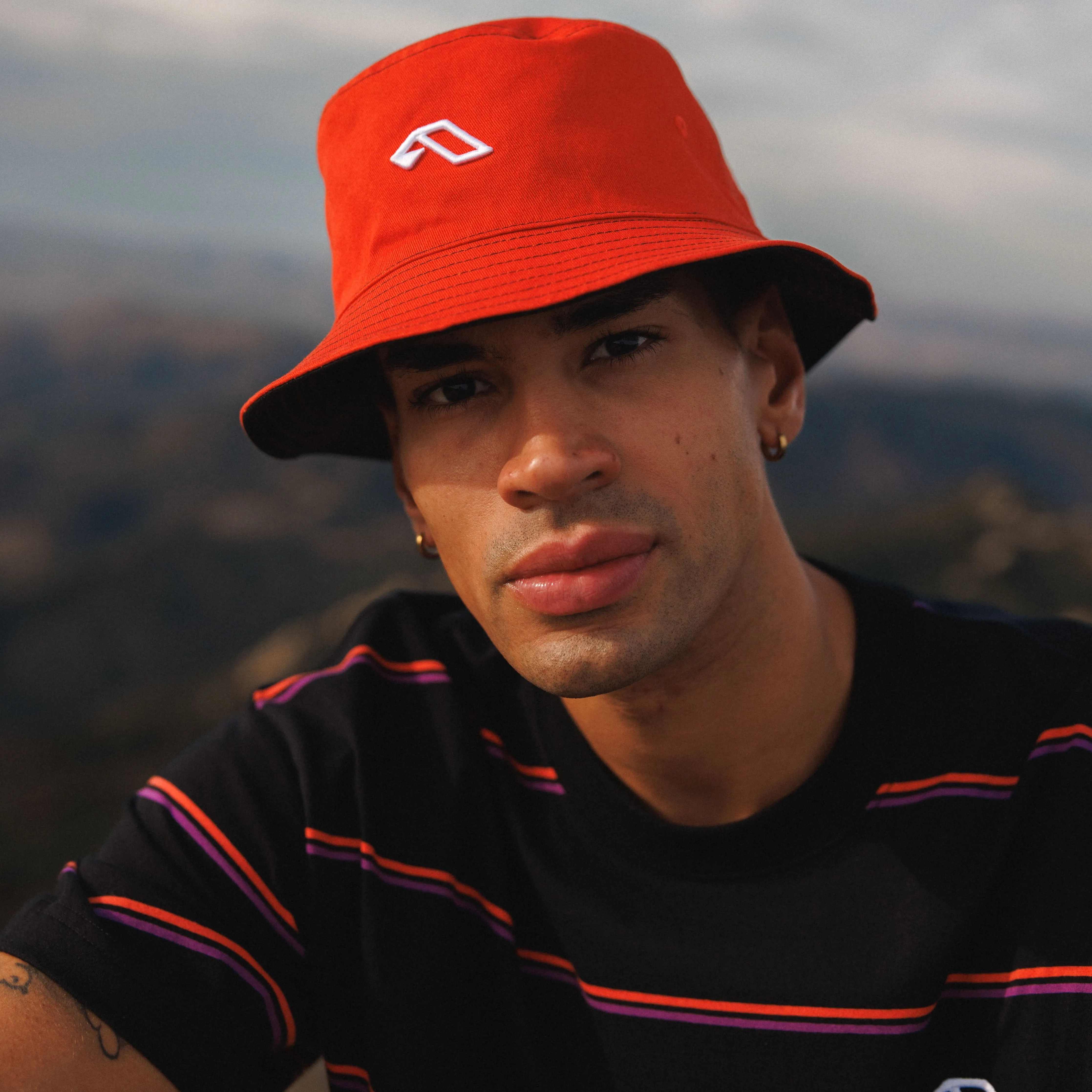 Anjuna Reversible Bucket Hat / Orange & Black