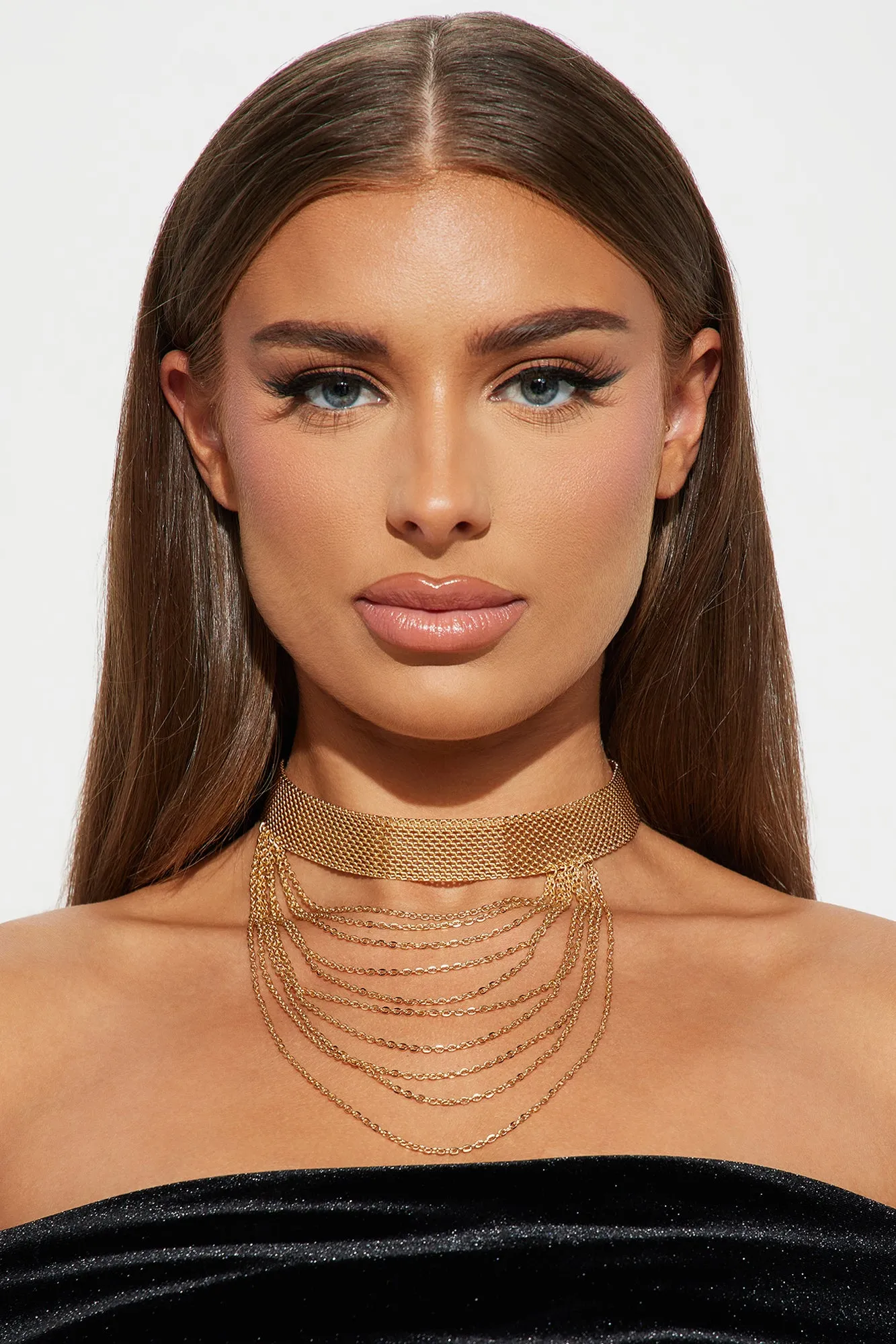 Appealing Look Choker - Gold