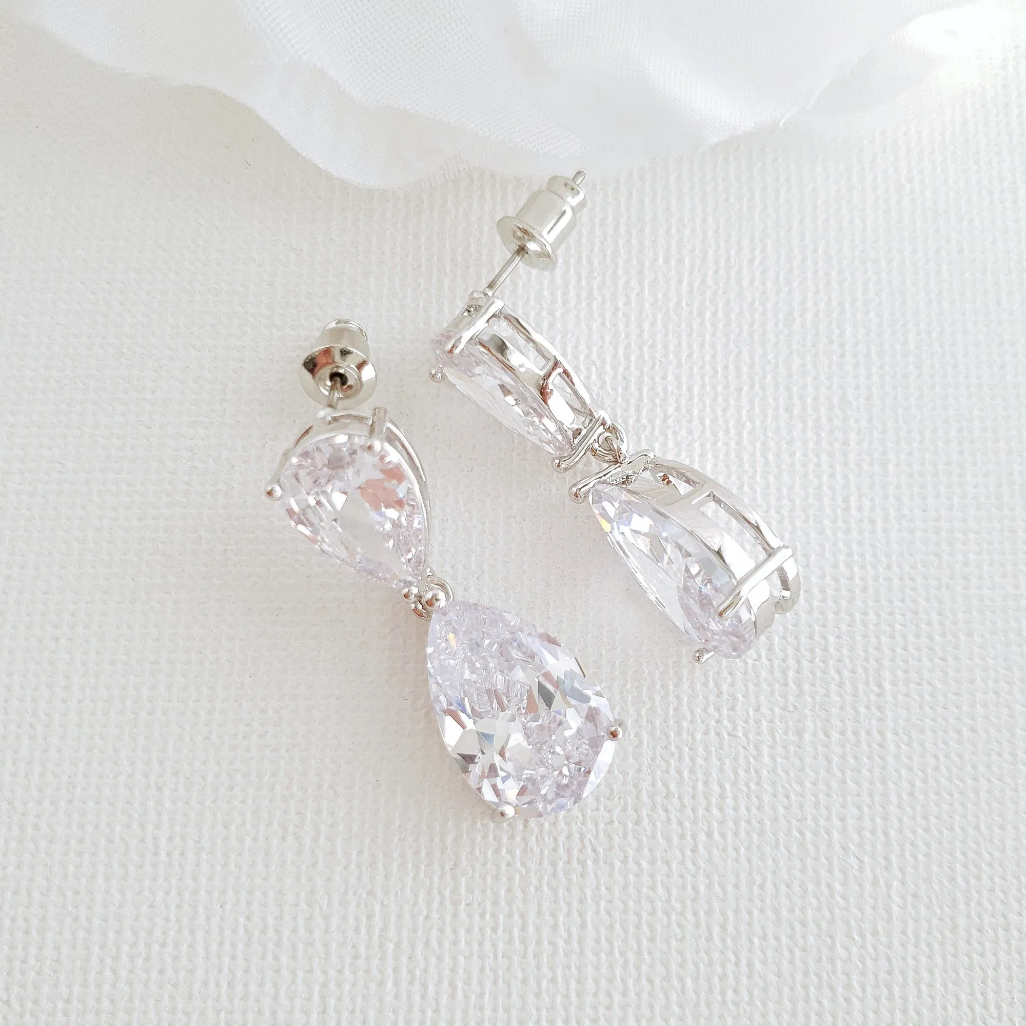 Clear Cubic Zirconia Earrings and Necklace Set in Rose Gold-Clara