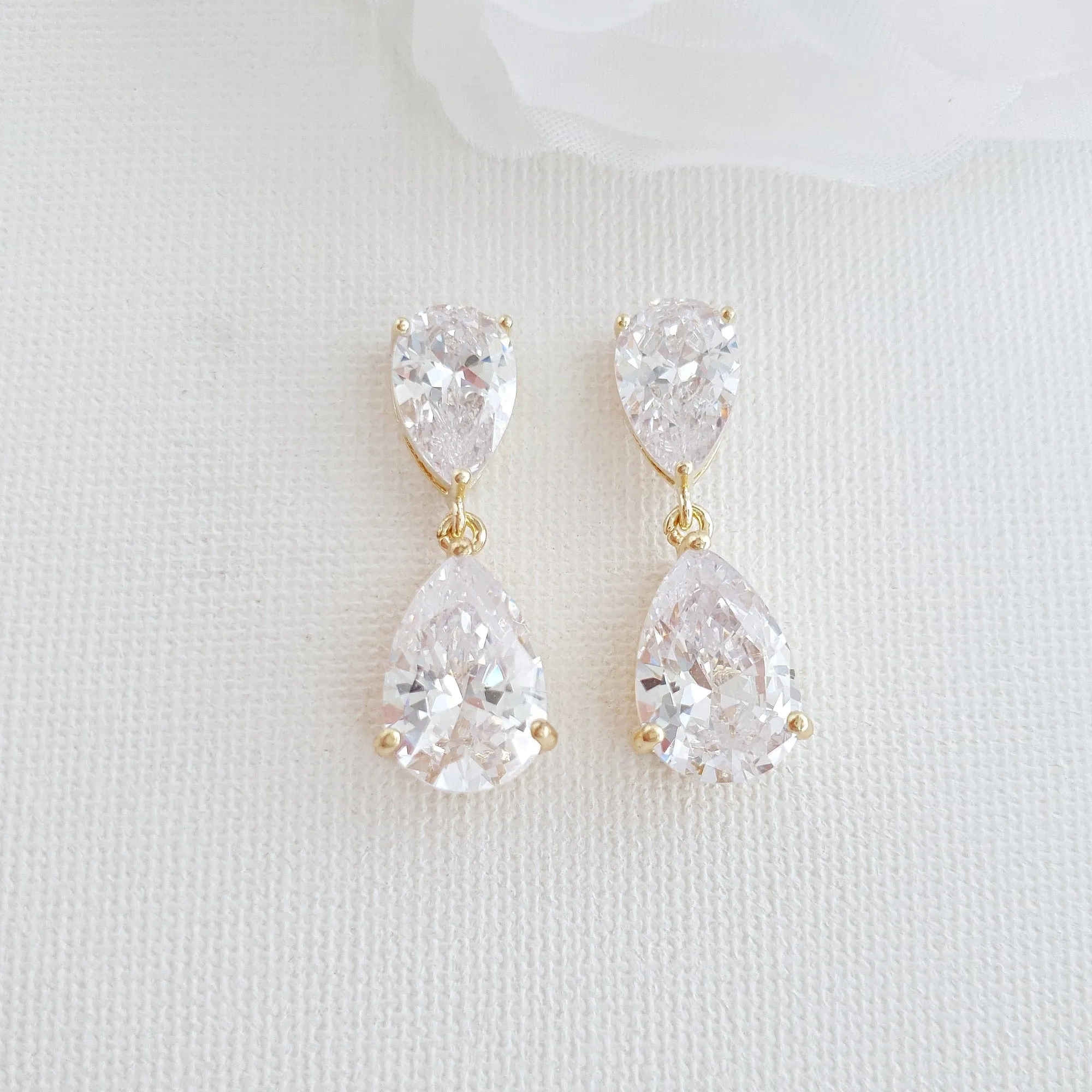 Clear Cubic Zirconia Earrings and Necklace Set in Rose Gold-Clara