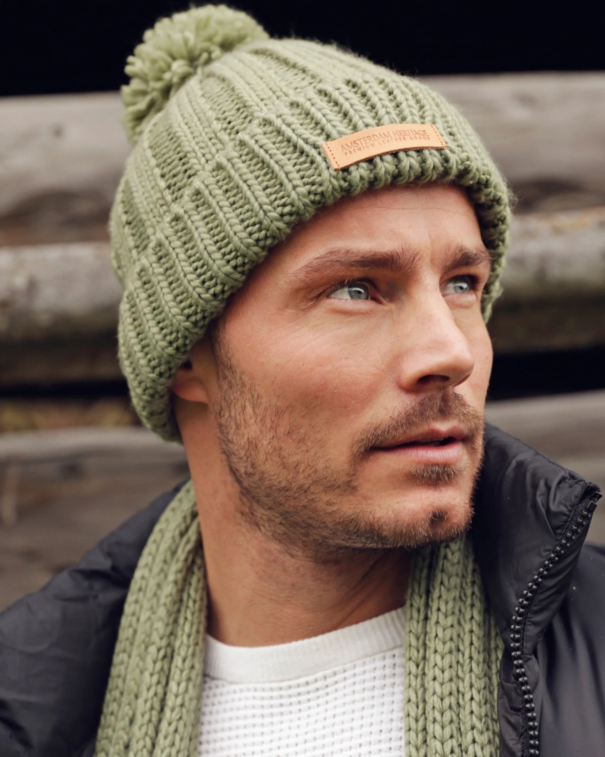 Demi | Chic Rib Knit Beanie With Faux Fur Pom