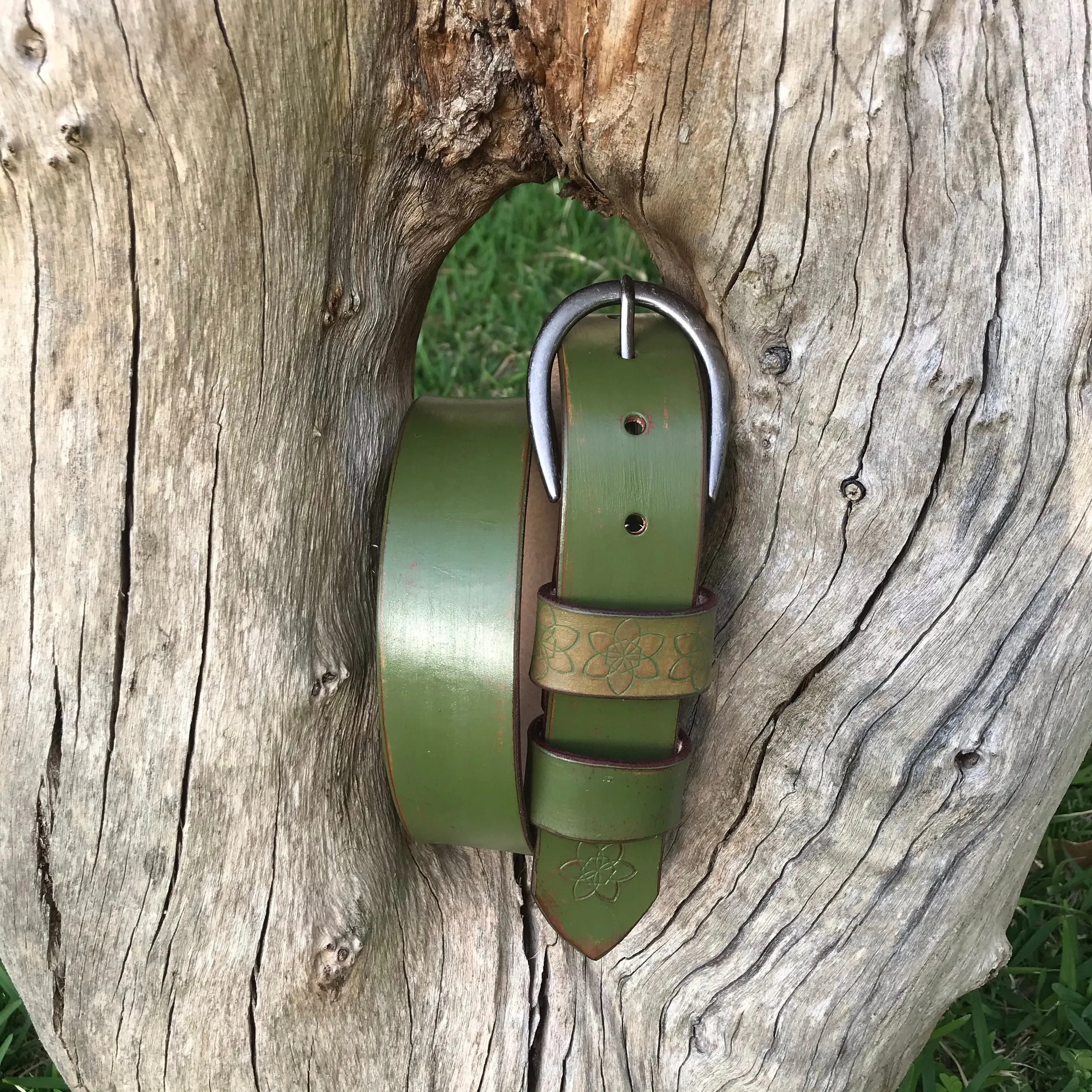 Distressed Leather Khaki Green ‘Funki'  Belt