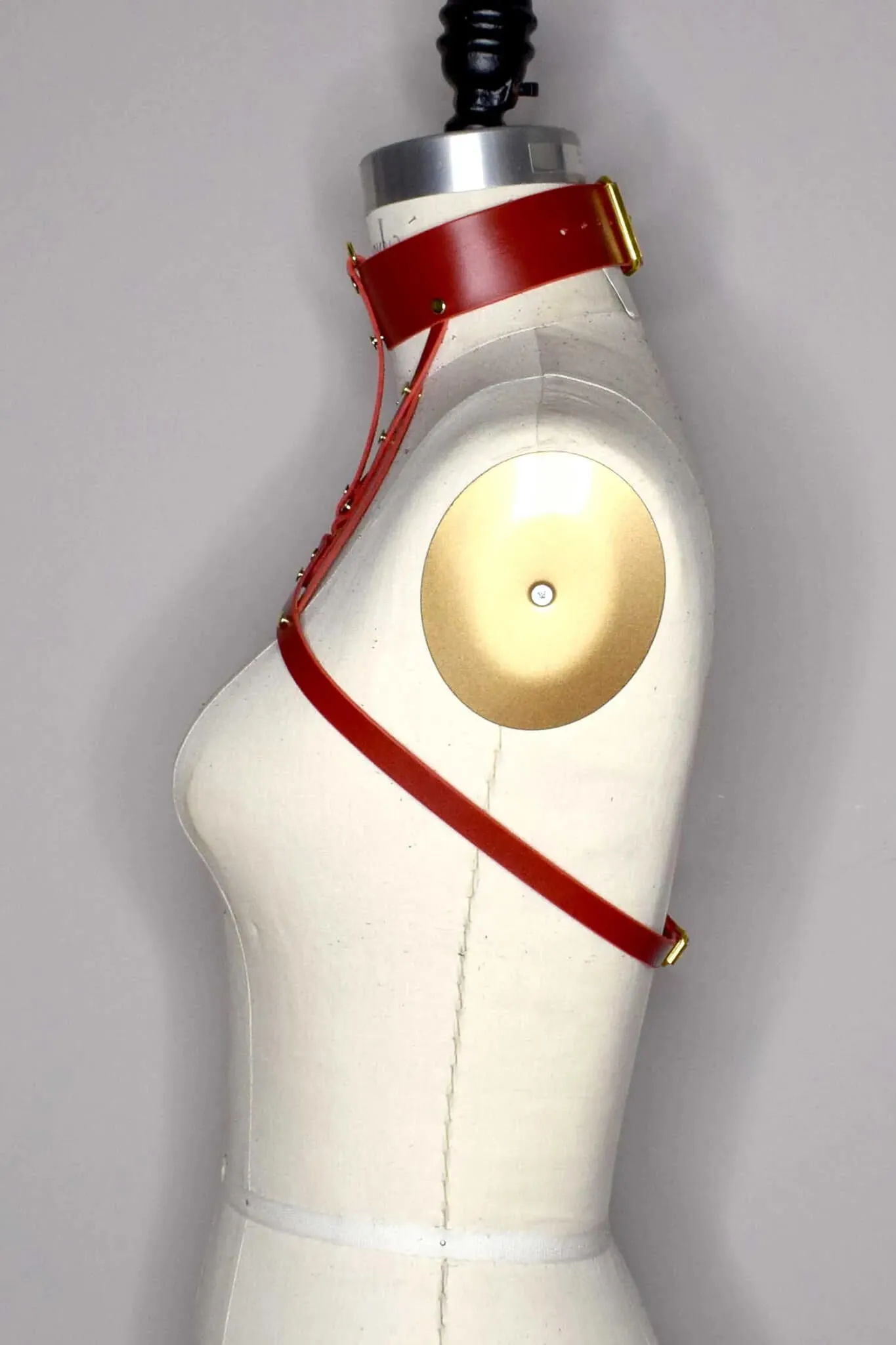 Inanna Wide Leather Collar Harness