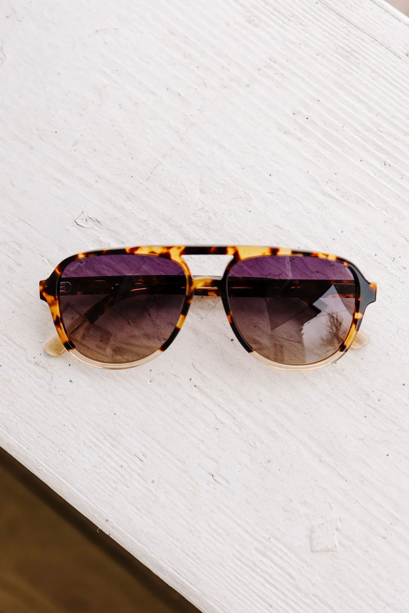 Indie Aviator Polarized Sunglasses - Tortoise Clear