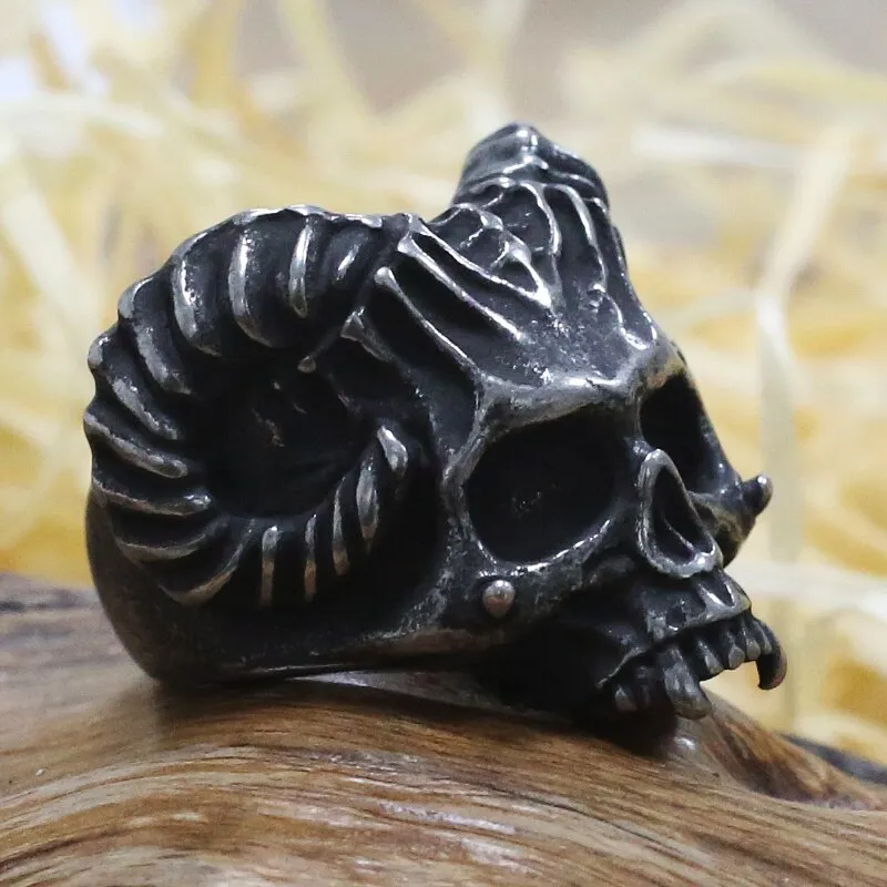 Mens Gothic Demon Satan Skull Ring Black Stainless Steel Goat Horned Devil Skull Finger Rings for Men