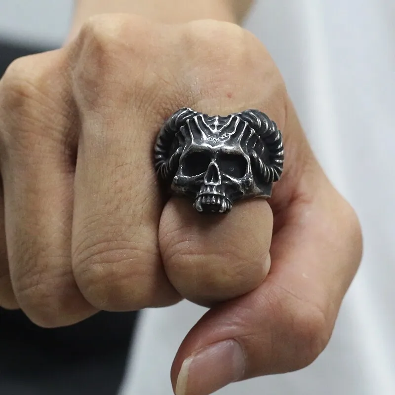 Mens Gothic Demon Satan Skull Ring Black Stainless Steel Goat Horned Devil Skull Finger Rings for Men