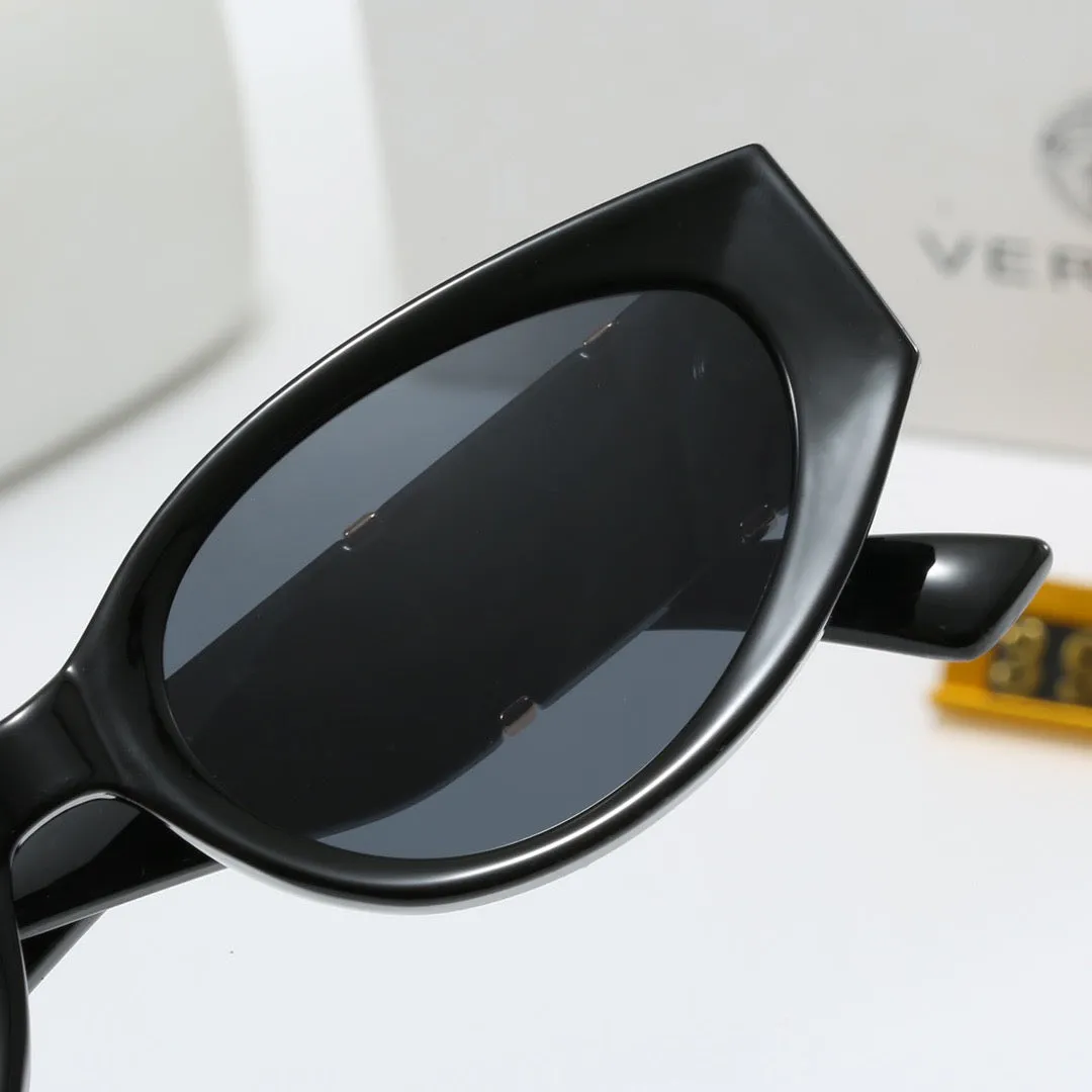 New retro cat-eye sunglasses