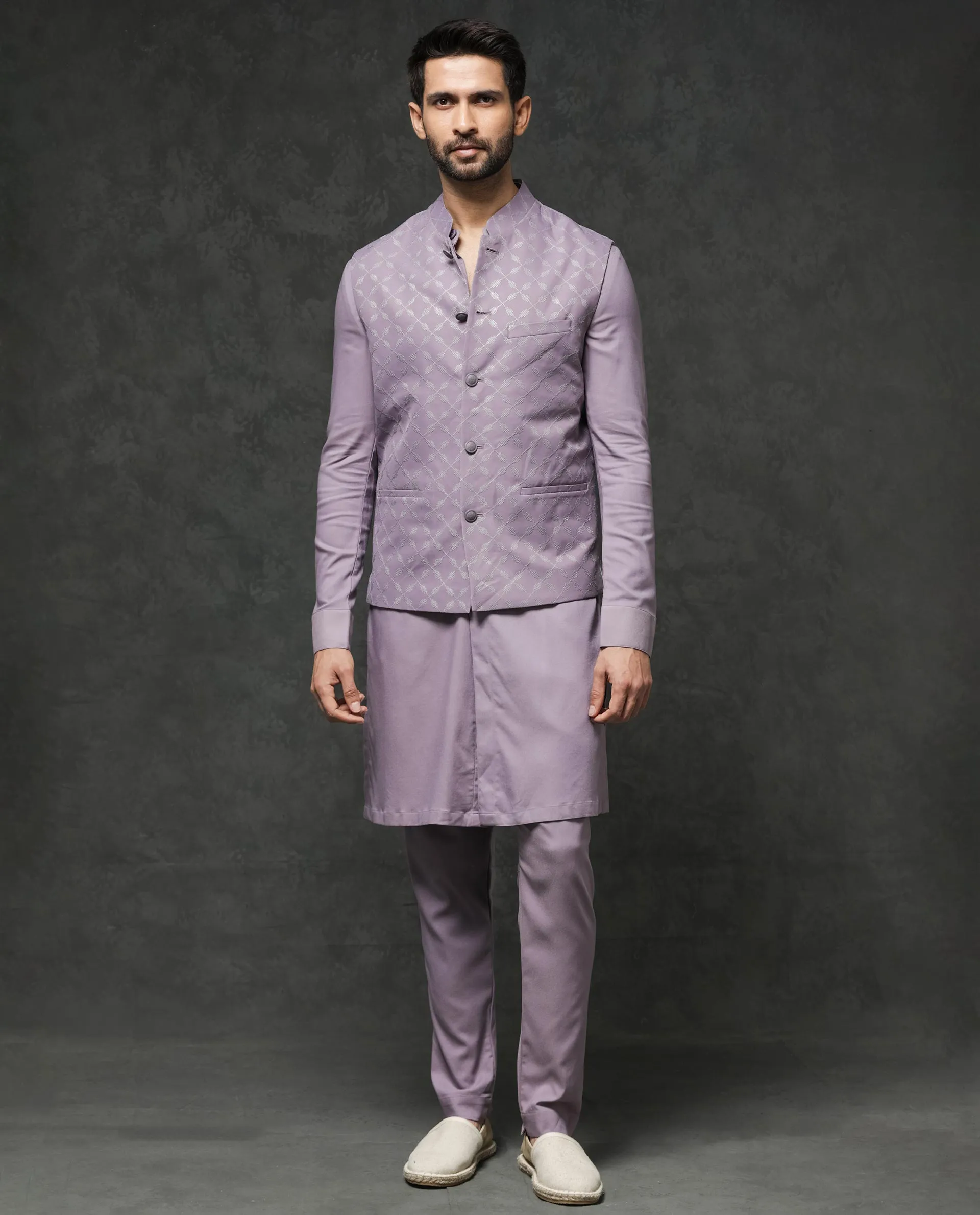 Rare Rabbit Men's Medo-B1 Pastel Purple Poly Viscose Elastane Fabric Mandarin Collar Sleeveless Geometric Embroidered Bandi