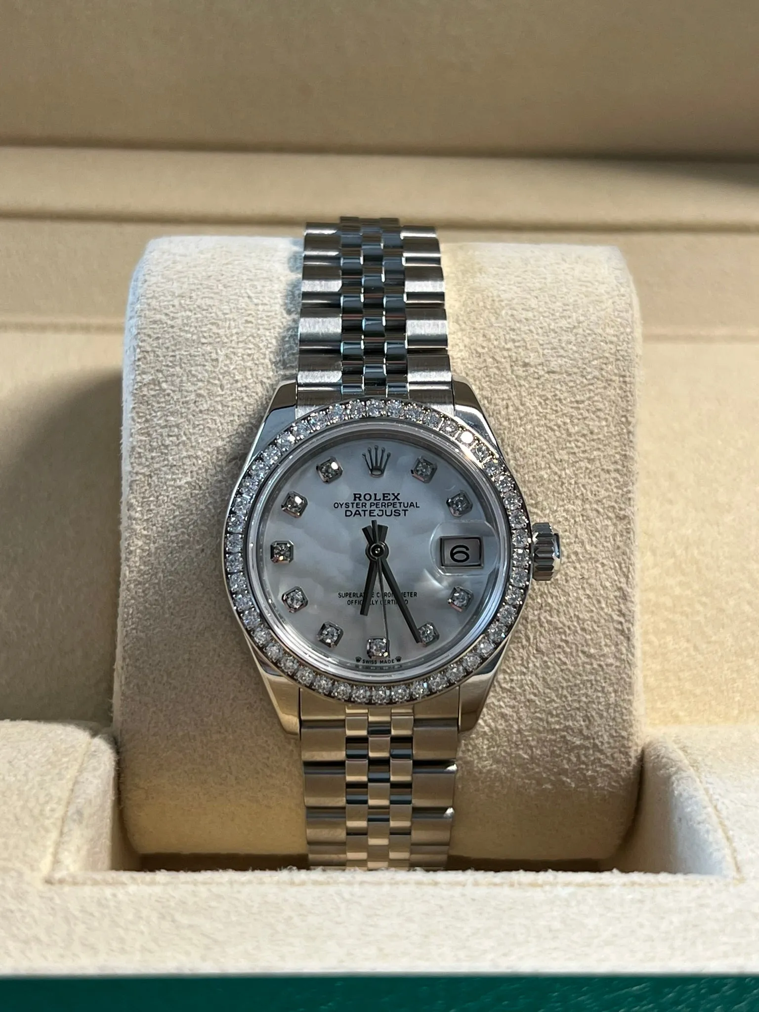 Rolex - Unworn Datejust 28mm Mother of Pearl (MOP) Diamond Dial Jubilee Bracelet Diamond Bezel 279384RBR
