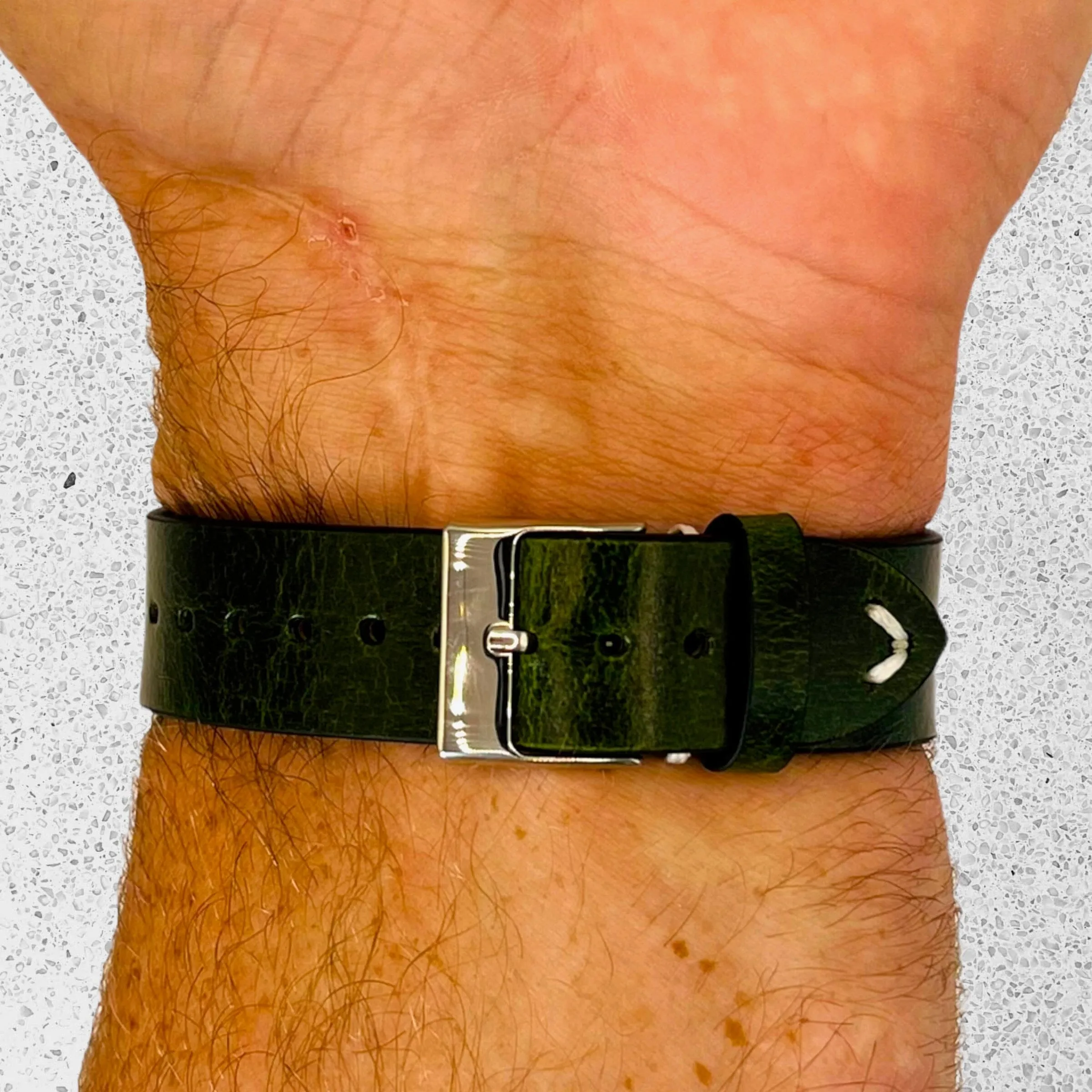 Vintage Oiled Leather Watch Straps Compatible with the Garmin Vivomove 3